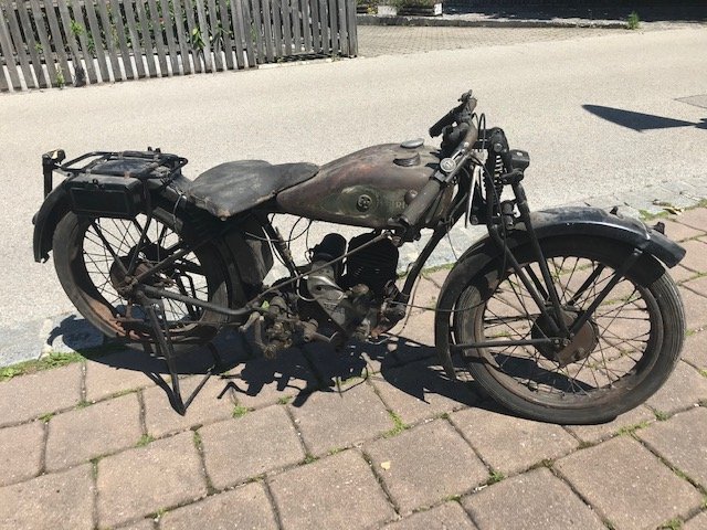 Ein wunderbares Motorrad zur Restauration im Auftrag eines Kunden.