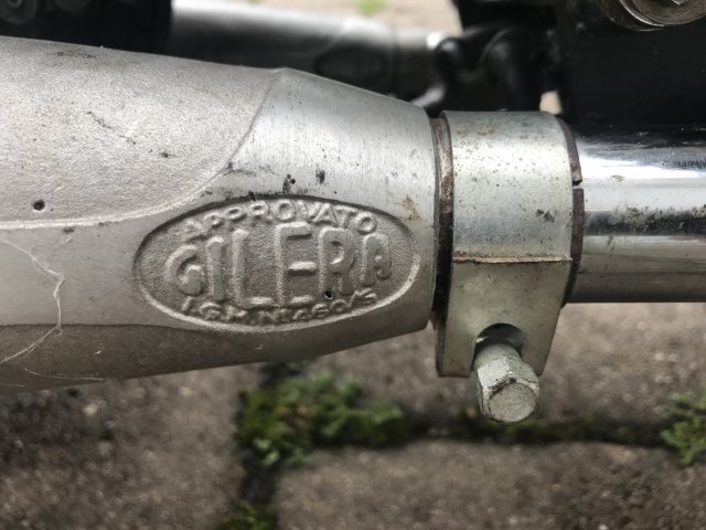 Mit Original Auspufftöpfen! Sehr selten.